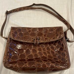 VTG- Laro Italy Brown Crocodile purse see pic for measurements.